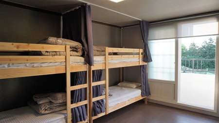 Blue Door Hostel Guesthouse, Sokcho, 대한민국