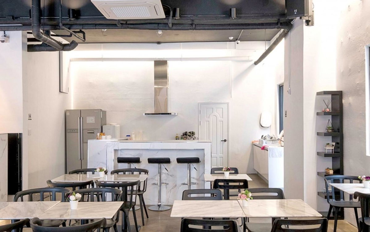 Hotel · CANVAS BLACK Guesthouse, Busan