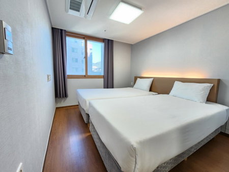 Residence Hotel K Okpo, Sinhyeon, 대한민국