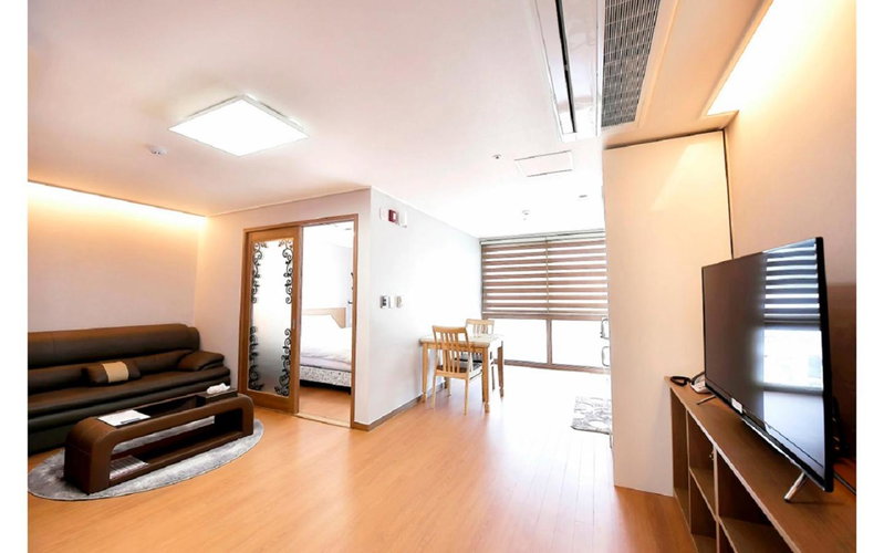 Residence Hotel K Okpo, Sinhyeon, 대한민국