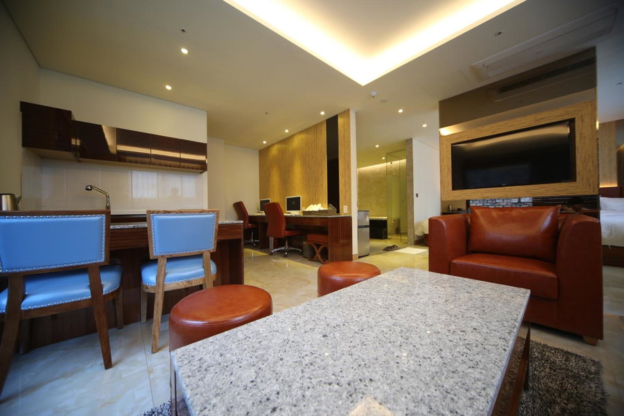 First Hotel, Guri-si, 대한민국