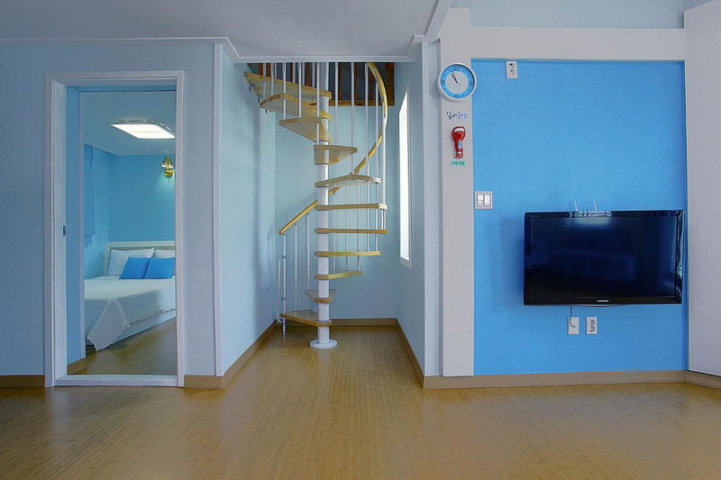 Forest of Color Pension, Hongch'on, 대한민국