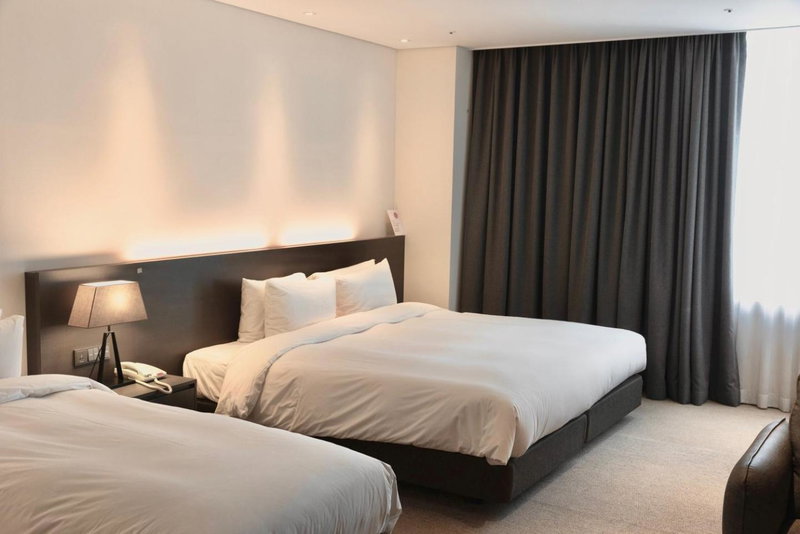 Sky View Hotel, Naeso, 대한민국