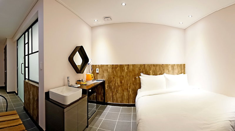 Hotel Millhaus Shinchon, Seoul, 대한민국