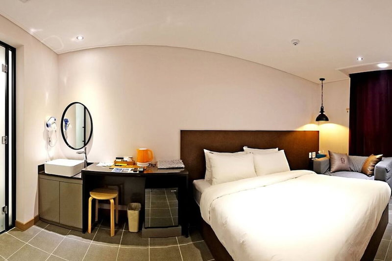 Hotel Millhaus Shinchon, Seoul, 대한민국