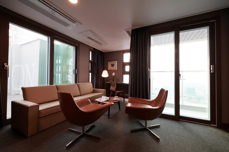 New Raon Stay, Chinju, 대한민국