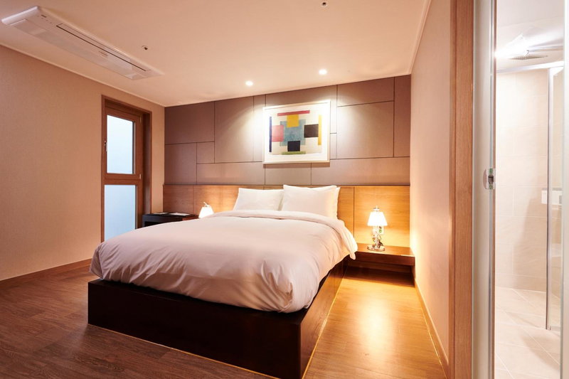 New Raon Stay, Chinju, 대한민국