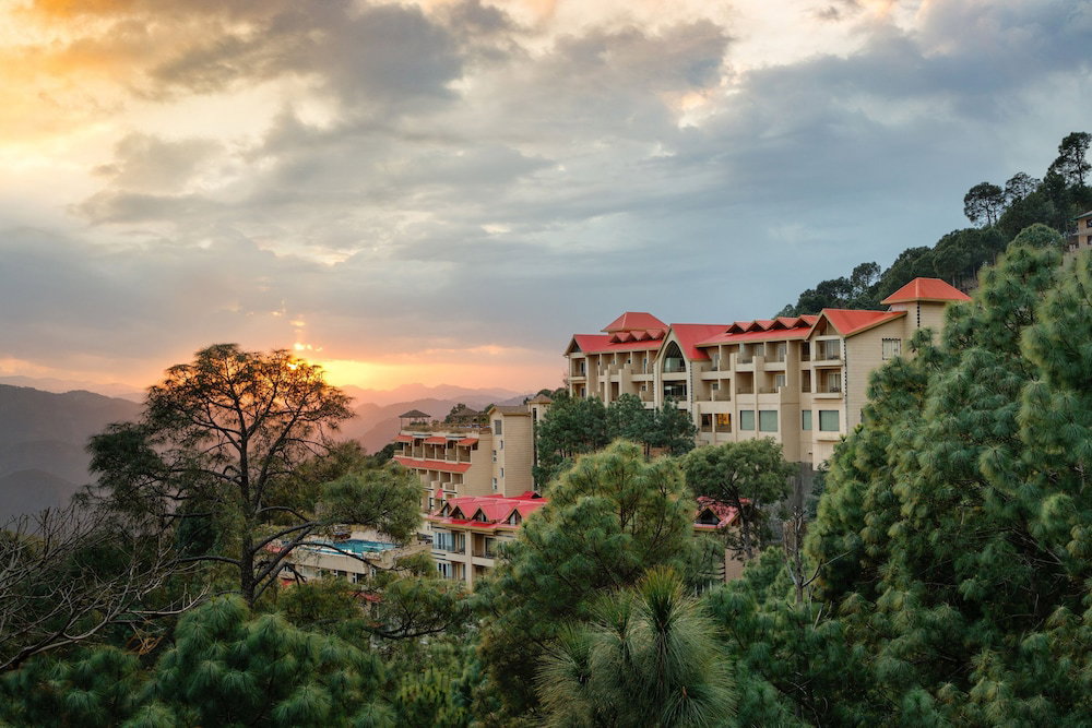 Hotel · Glenview Resort Kasauli, a member of Radisson Individuals, Kalka