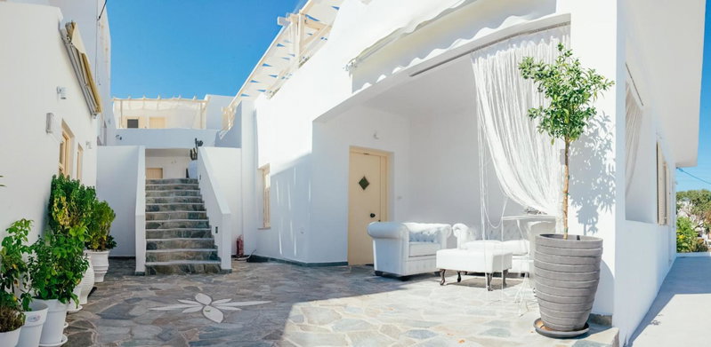 The White Suites, Adamas, Greece