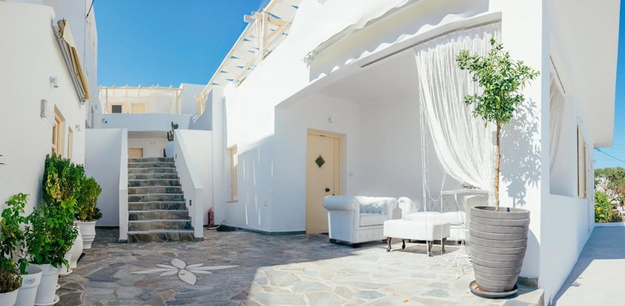 The White Suites, Adamas, Greece