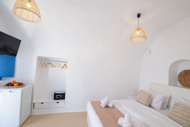 Luxus VIP Suites, Santorini, Greece
