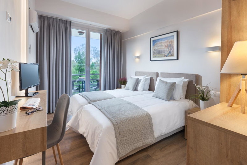 Minavra Hotel, Glyfada, Greece