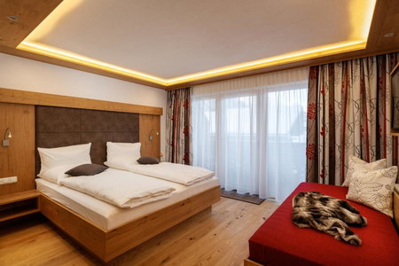 Dorfstube, Holzgau, Austria