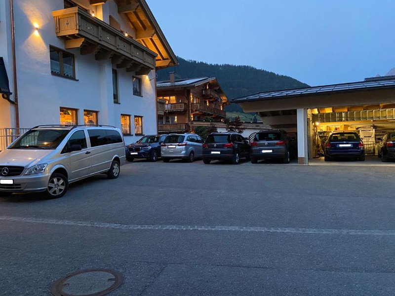 Dorfstube, Holzgau, Austria