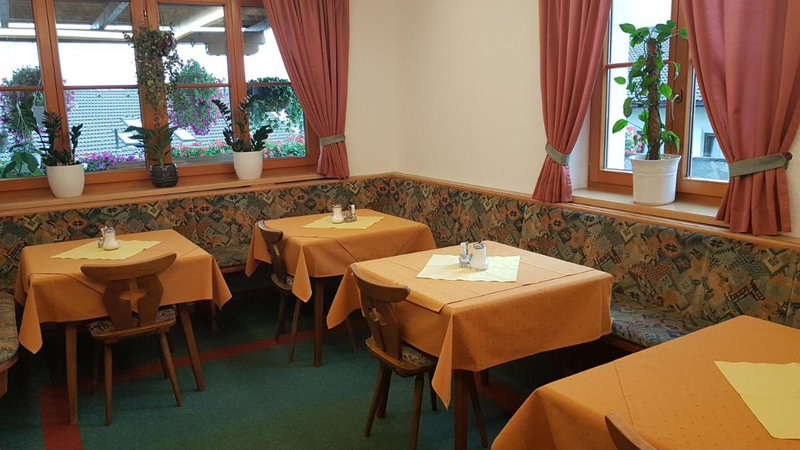 Pension Burgschroffen, Fendels, Austria