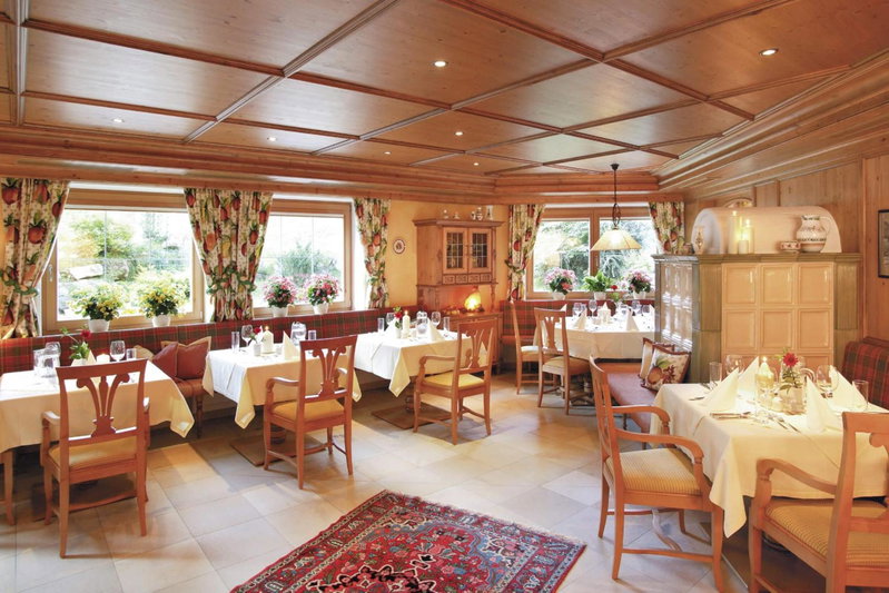 Hotel Pension Sonnleiten, Tux, Austria