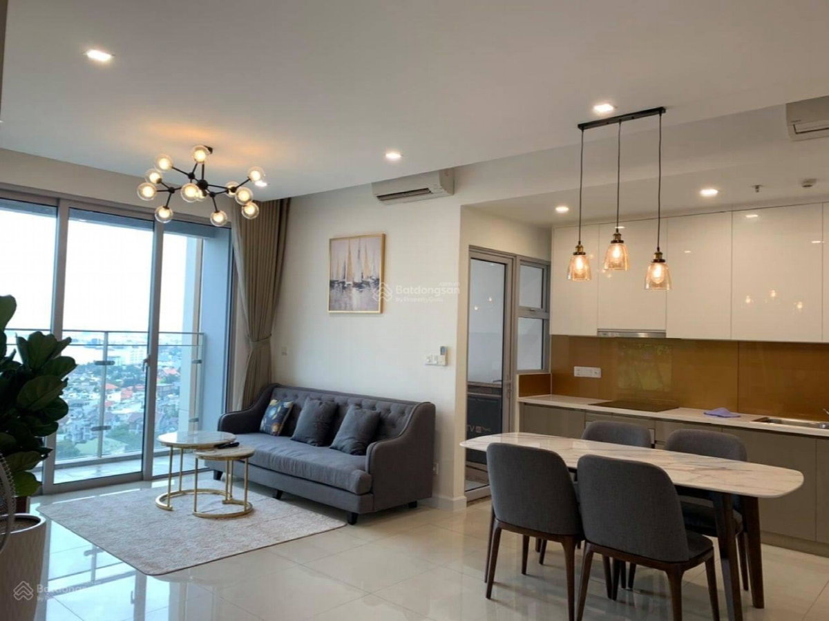 Estella Heights, Viêt Nam