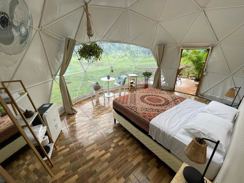 La Comarca River Glamping Dome near Manuel Antonio, Manuel Antonio, Costa Rica