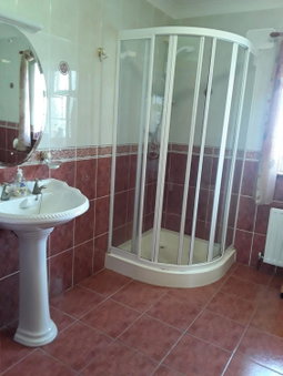 Doonard Manor B&B, Galway, Ireland