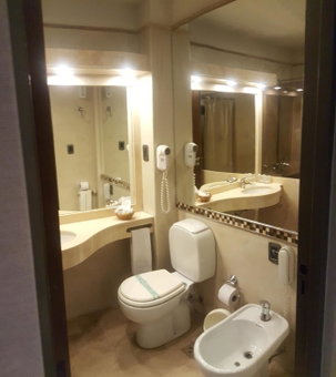 Hotel Viñas del Sol, Santa Lucia, Argentina
