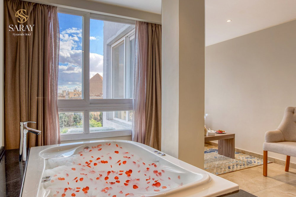 Hotel · Saray Pyramids & Museum View Hotel, Kirdasah