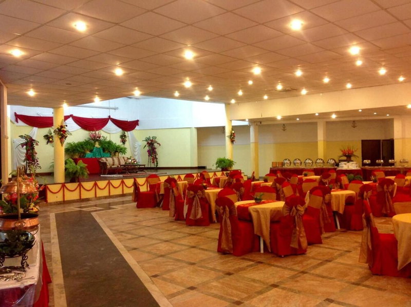 Central Palms Hotel, Bharatpur, Nepal