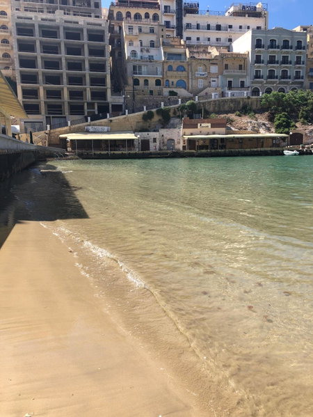 Arzella Apartments Xlendi, Premium 2BR, Bus Stop & Market Opposite, Xlendi, Malta