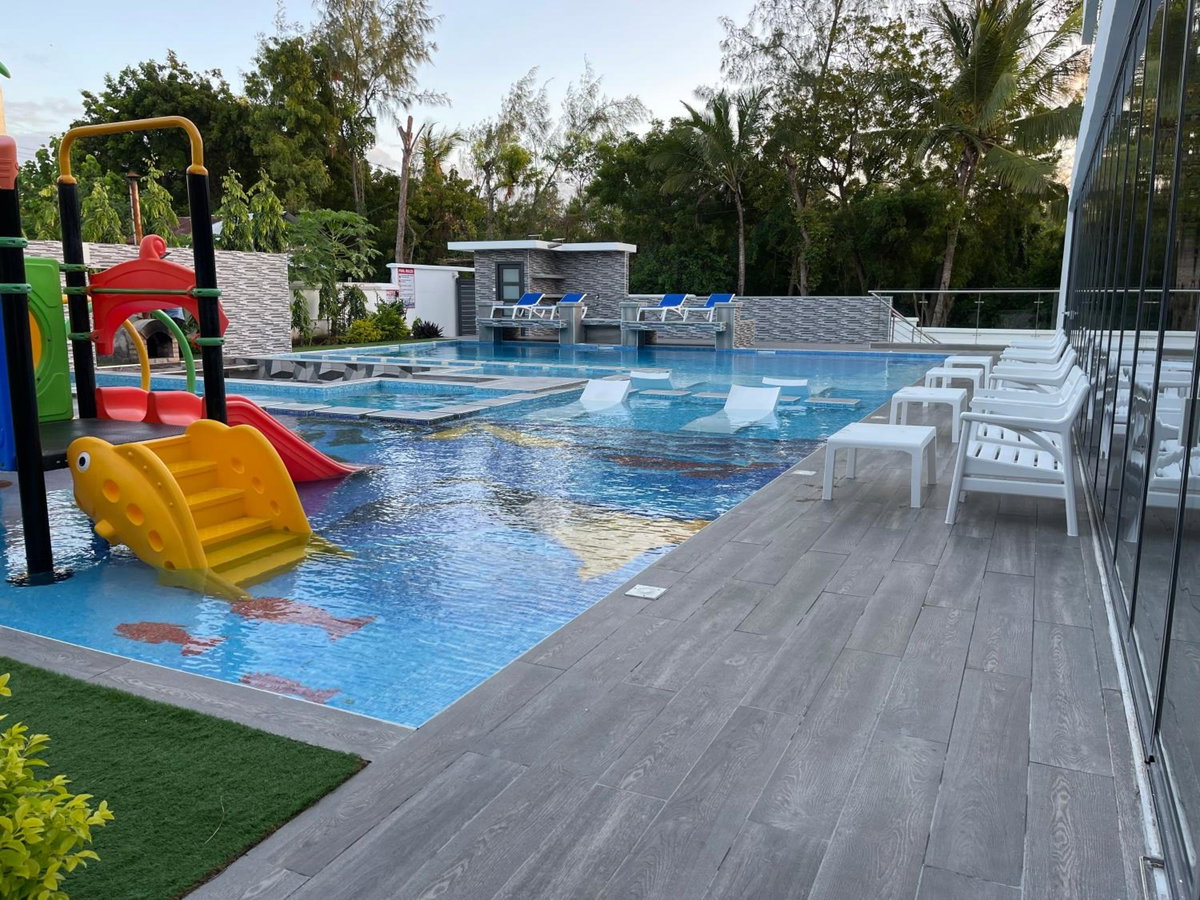Bingo House Watamu, A Modern 5-Bedroom Villa with Pool, A Kids Heaven, Kenya