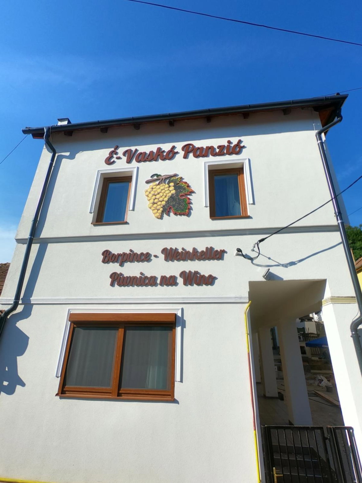 Hotel · É-Vaskó Panzió Borpince, Tokaj