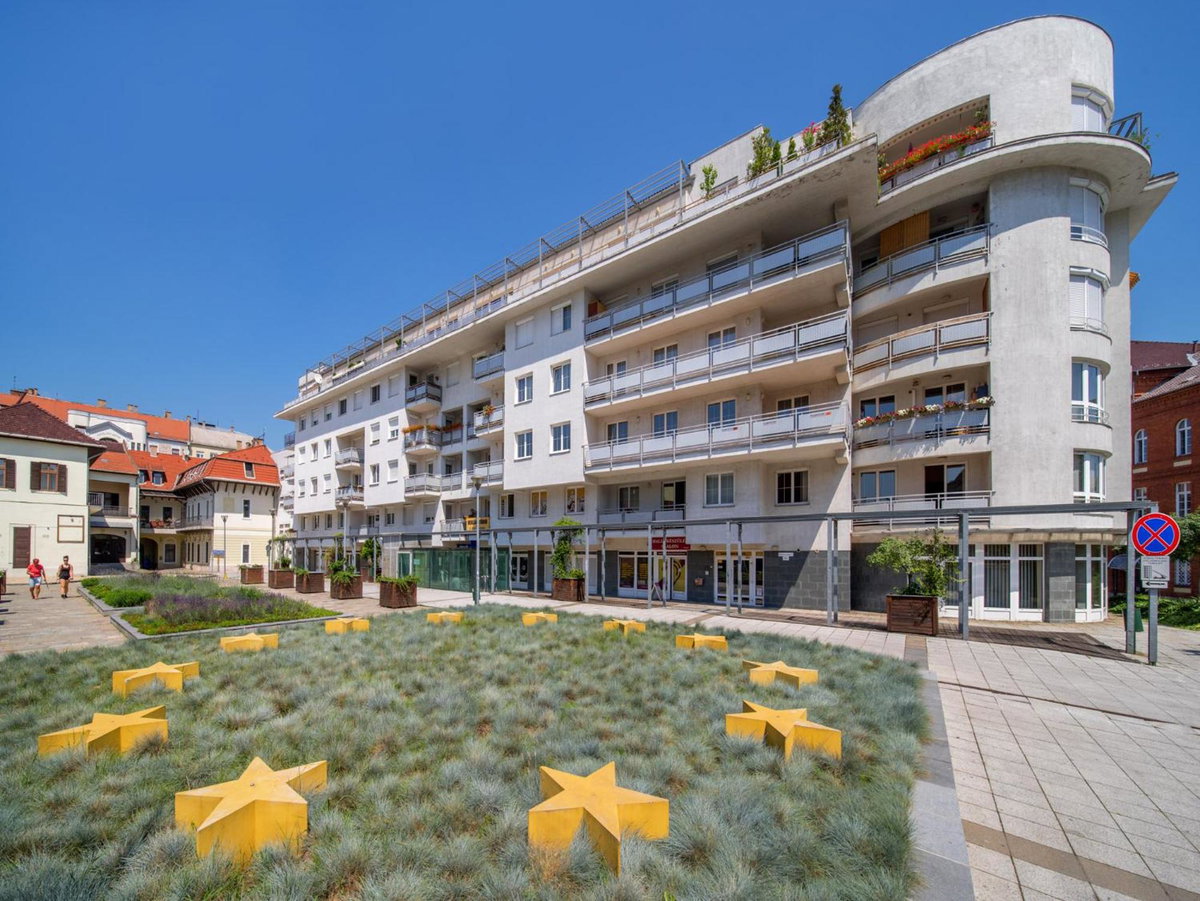 Mokka Apartments, Венгрия