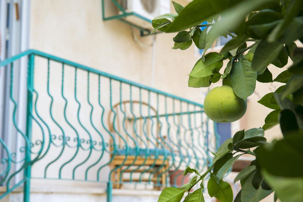 Hotel · Yaakov's Apartment, Migdal Ha'Emeq