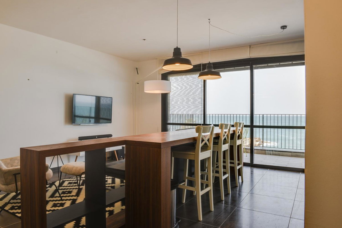 Beautiful Apartment on The First Line of The Sea, Israel