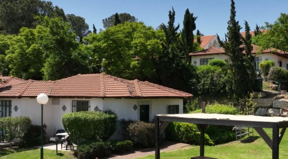 Hotel · Shoresh Green Hills, MevasseretTsiyyon