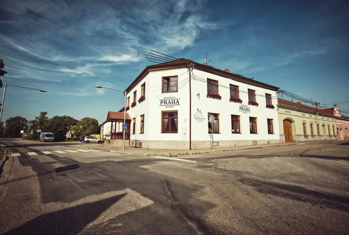 Restaurace a Penzion Praha, Czechia