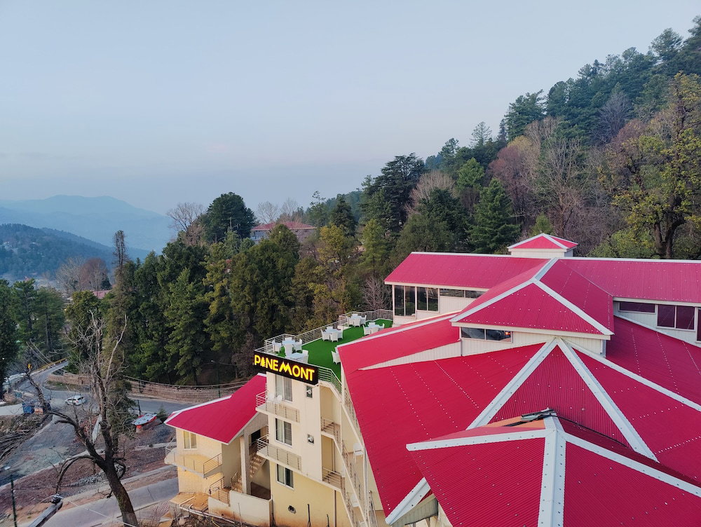 Hôtel · Pinemont Hotel, Murree