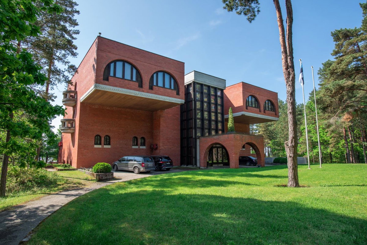 Villa Andropoff, Эстония