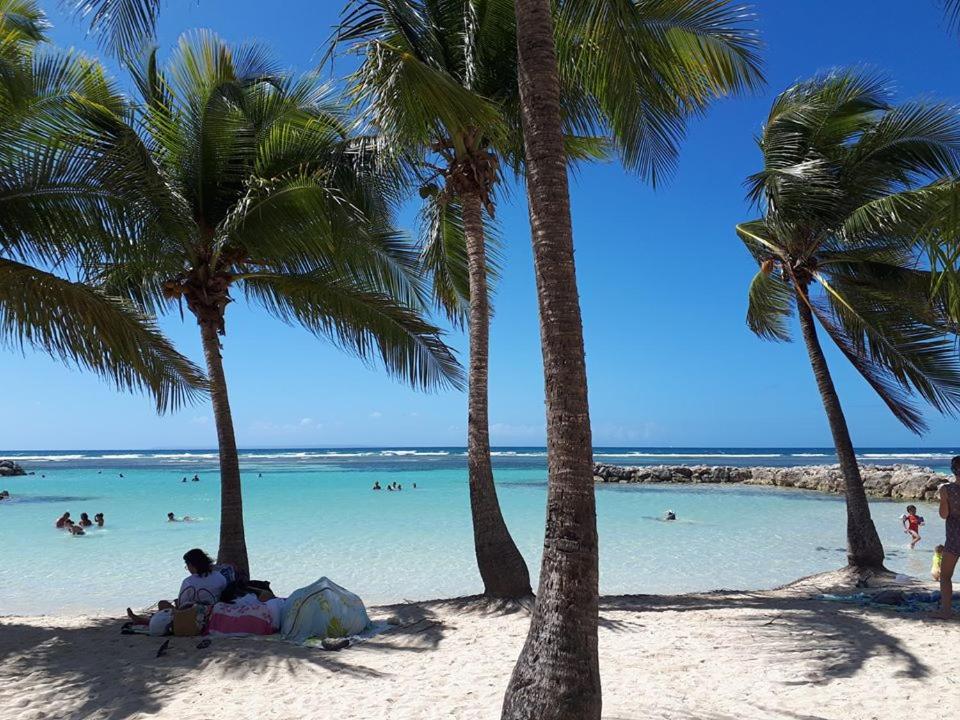 Paradis Caraïbes, Guadeloupe