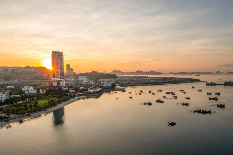 Radisson Blu Ha Long Bay, Ha Long, Vietnam