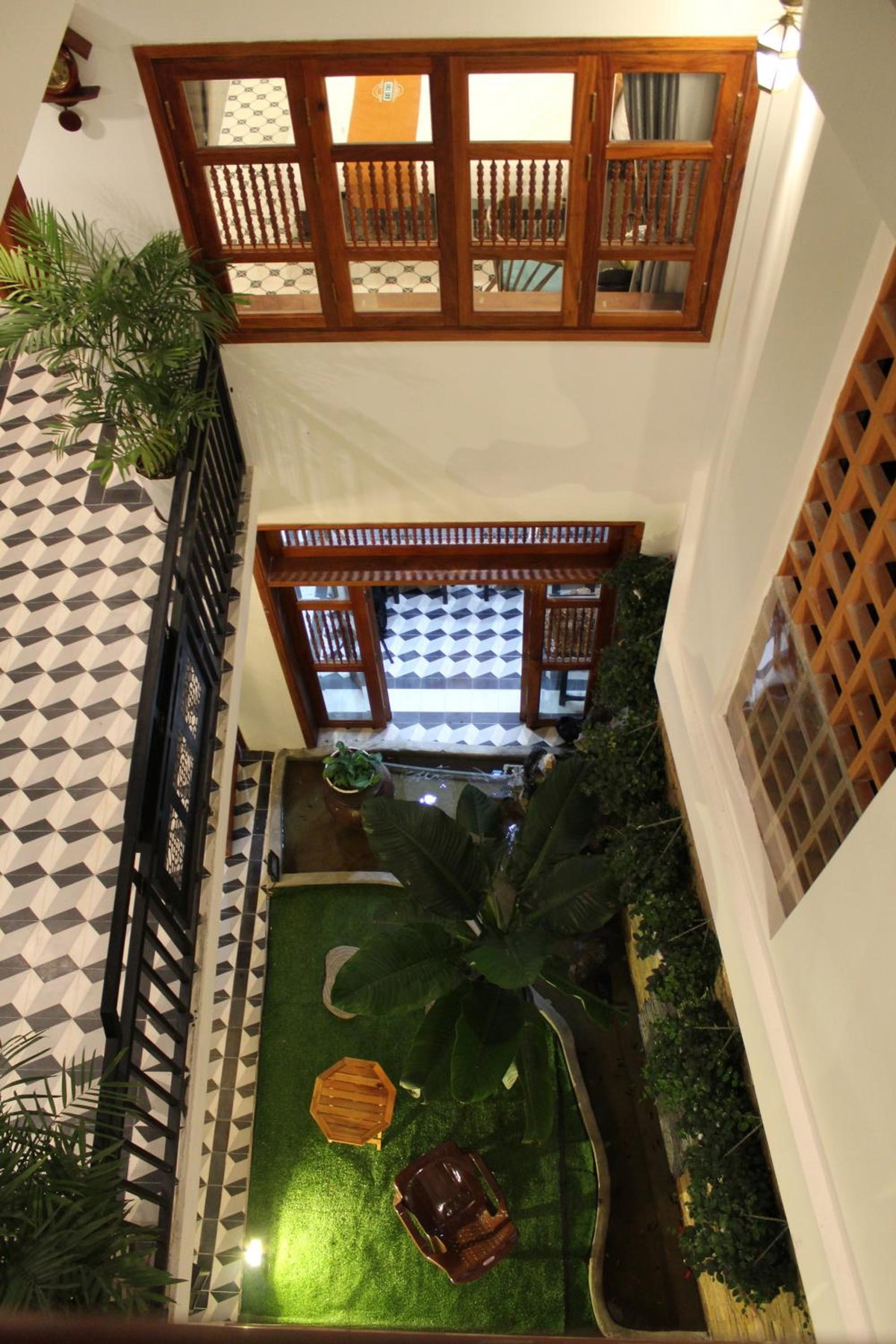 Hotel · Hue 1962 INN, Hue