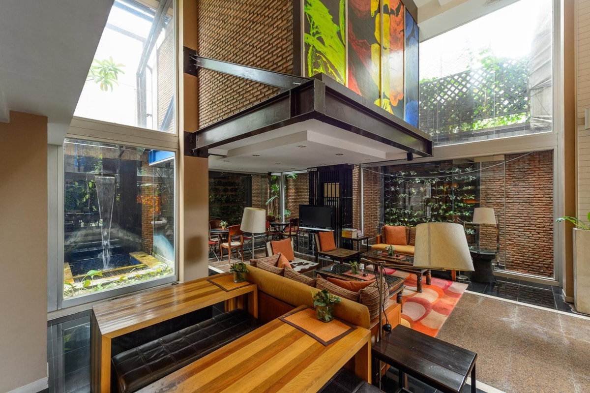 Silom Convent Garden, Thailand