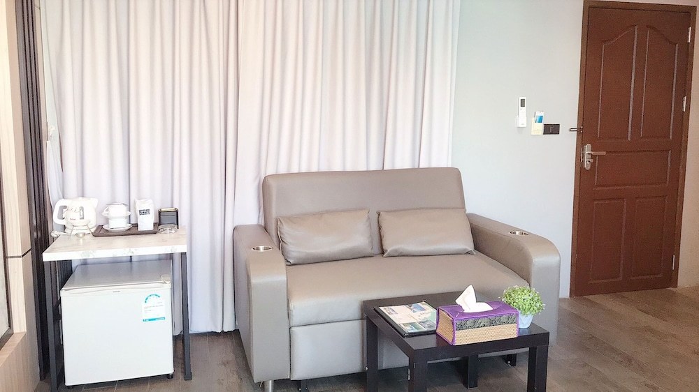Cliff Lanta Suite, Thailand