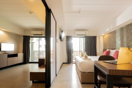 The Home Hotel SHA, มักกะสัน, ประเทศไทย
