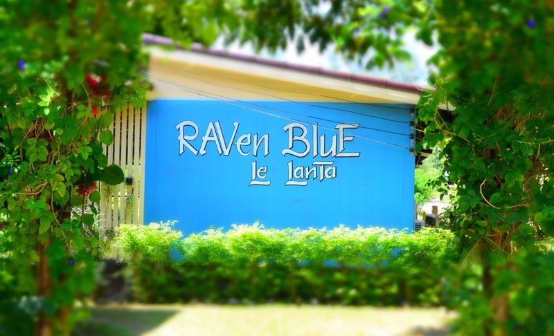Raven Blue, Ko Lanta, ประเทศไทย