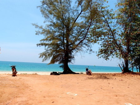 Raven Blue, Ko Lanta, ประเทศไทย