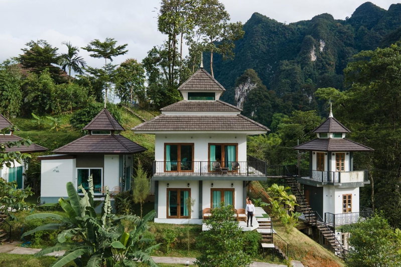 Magical Mountain View Resort, Khao Sok, ประเทศไทย