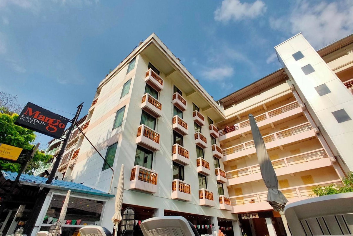 Hotel · MANGO Lagoon Place, Bangkok