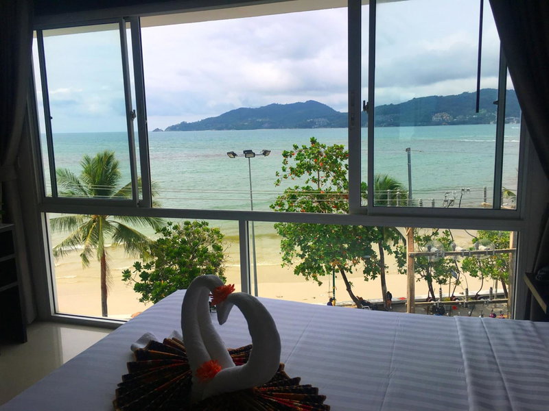 The Front Hotel and Apartments, คาทุ, ประเทศไทย