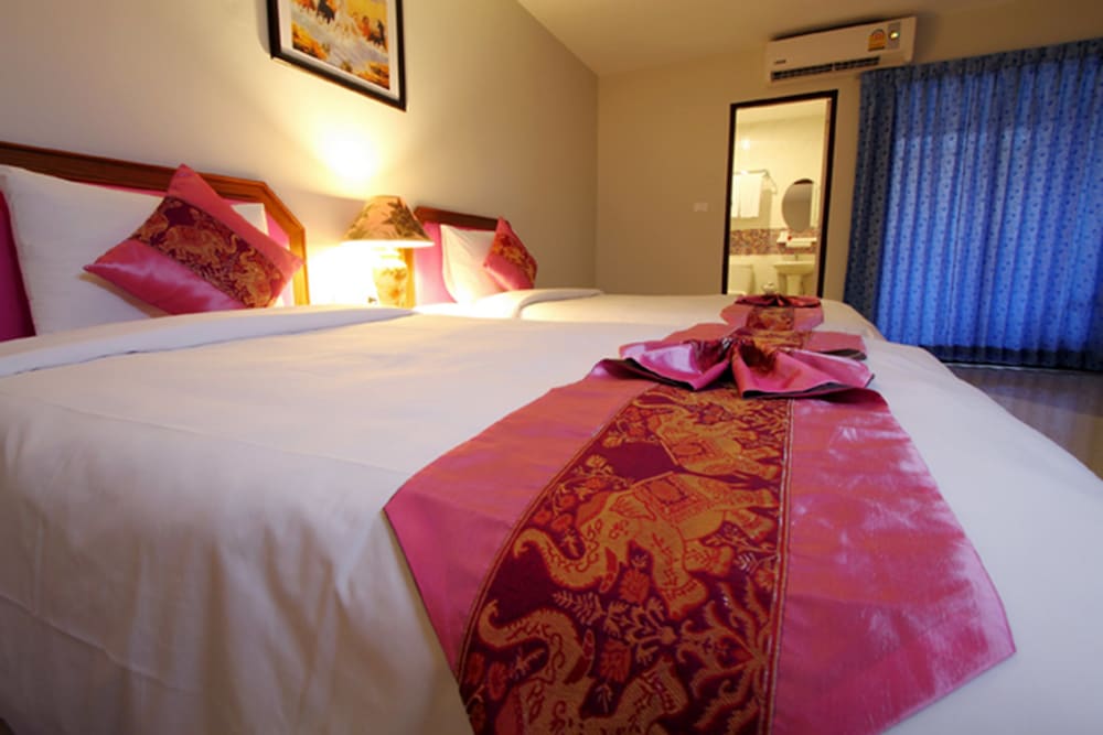 Phuket Airport Inn, Thailand