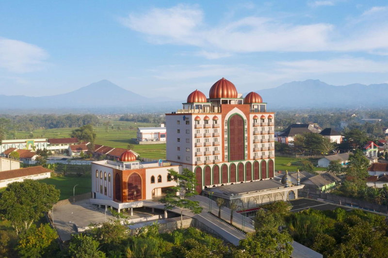 Alhambra Hotel & Convention, BW Signature Collection, Singaparna, Indonesia