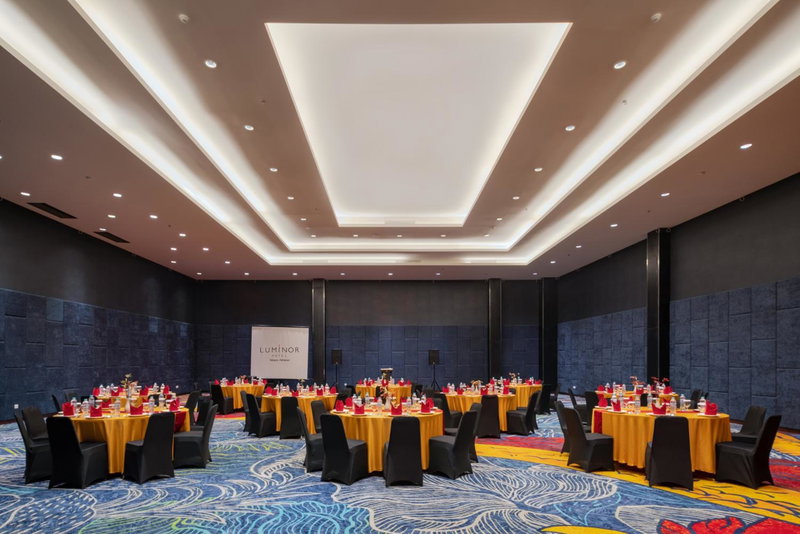 Luminor Hotel Airport Sidoarjo By WH , Best Choice and Strategic Location with a Rooftop area in Town, Sidoarjo, Indonesia